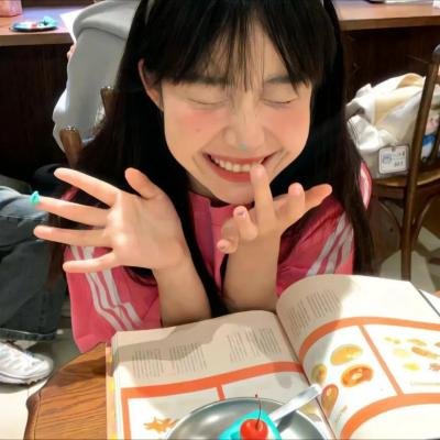 相思月明人倚楼